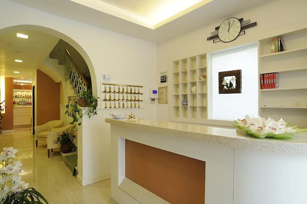 Hotel Garden Laigueglia 3*,  Italy
